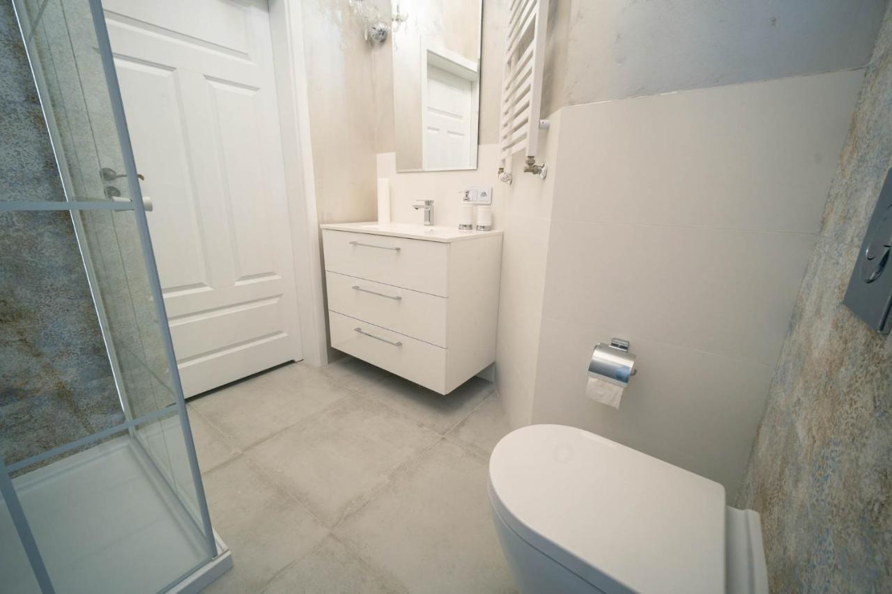 شقة وارسو  في Apartament Grey Pearl Downtown المظهر الخارجي الصورة